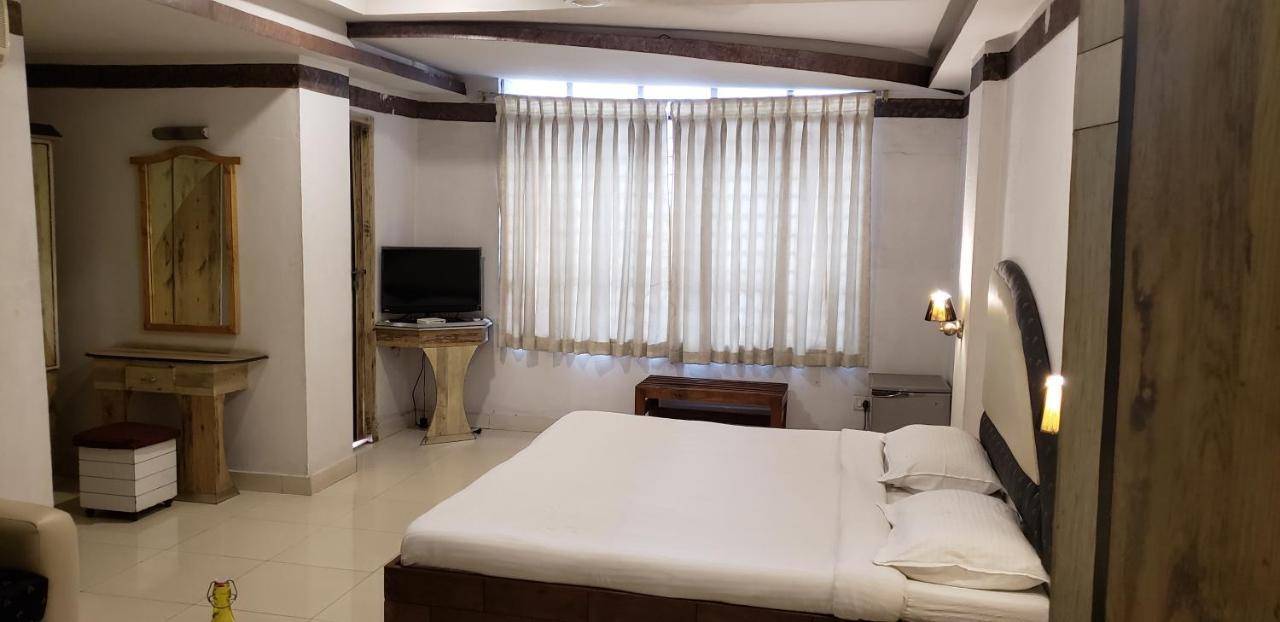 Sarovar Hotel Visakhapatnam Exterior photo