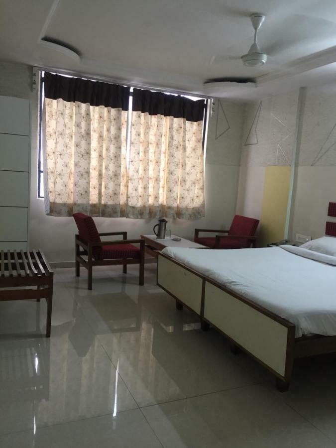 Sarovar Hotel Visakhapatnam Exterior photo